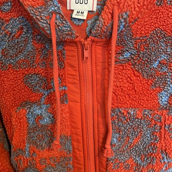 Women’s Urban Outfitters Zip Up Fleece Hooded Sweatshirt. - Picture 5 of 10